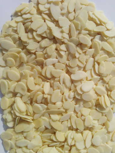 Picture of Blanched almond sliced / flakes